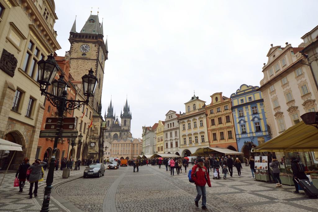 Cozy Flat By The Astronomical Clock Lejlighed Prag Eksteriør billede